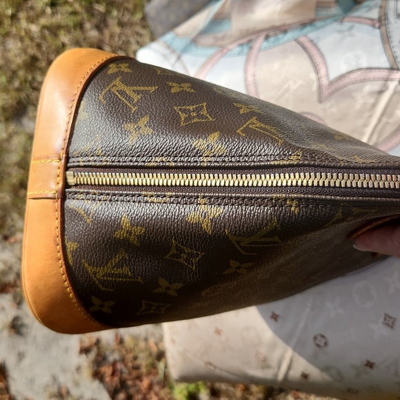 `ღ´- ♥ -`ღ´ Authentic Louis Vuitton Monogram Alma `ღ´- ♥ -`ღ´ GREAT CONDITION - Picture 12 of 17